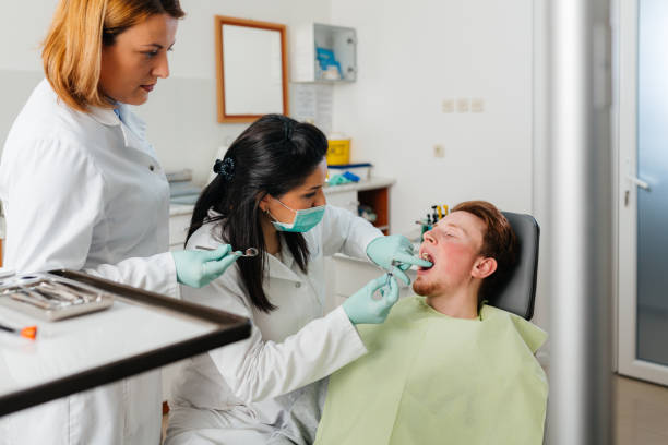 Best After-Hours Dental Trauma Care in Lochmoor Waterway Estates, FL