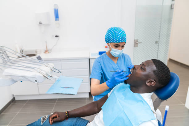 Best Emergency Gum Treatment in Lochmoor Waterway Estates, FL